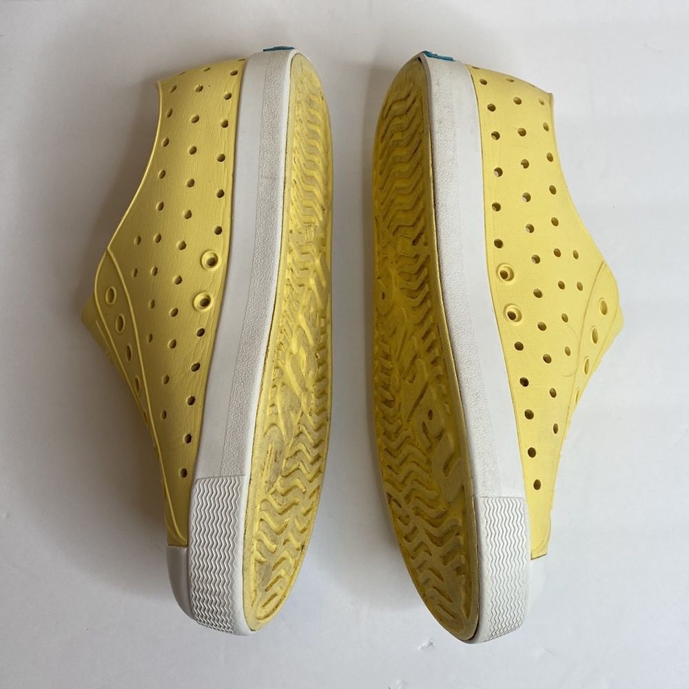 Native Jefferson Water Shoes Yellow Slip On Sneaker Shoe Size 2 - Picture 8 of 12